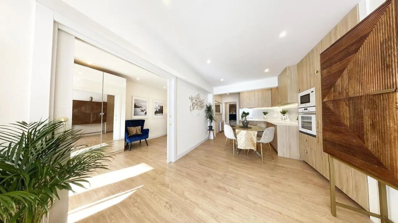 Bahia Luxurious Apartment, 3 Double Rooms, Free Parking, Terrace, Brand New 산세바스티안 0*,