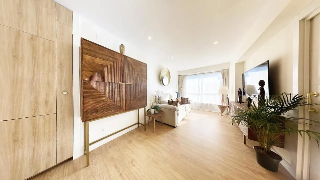 아파트 Bahia Luxurious Apartment, 3 Double Rooms, Free Parking, Terrace, Brand New 산세바스티안 스페인
