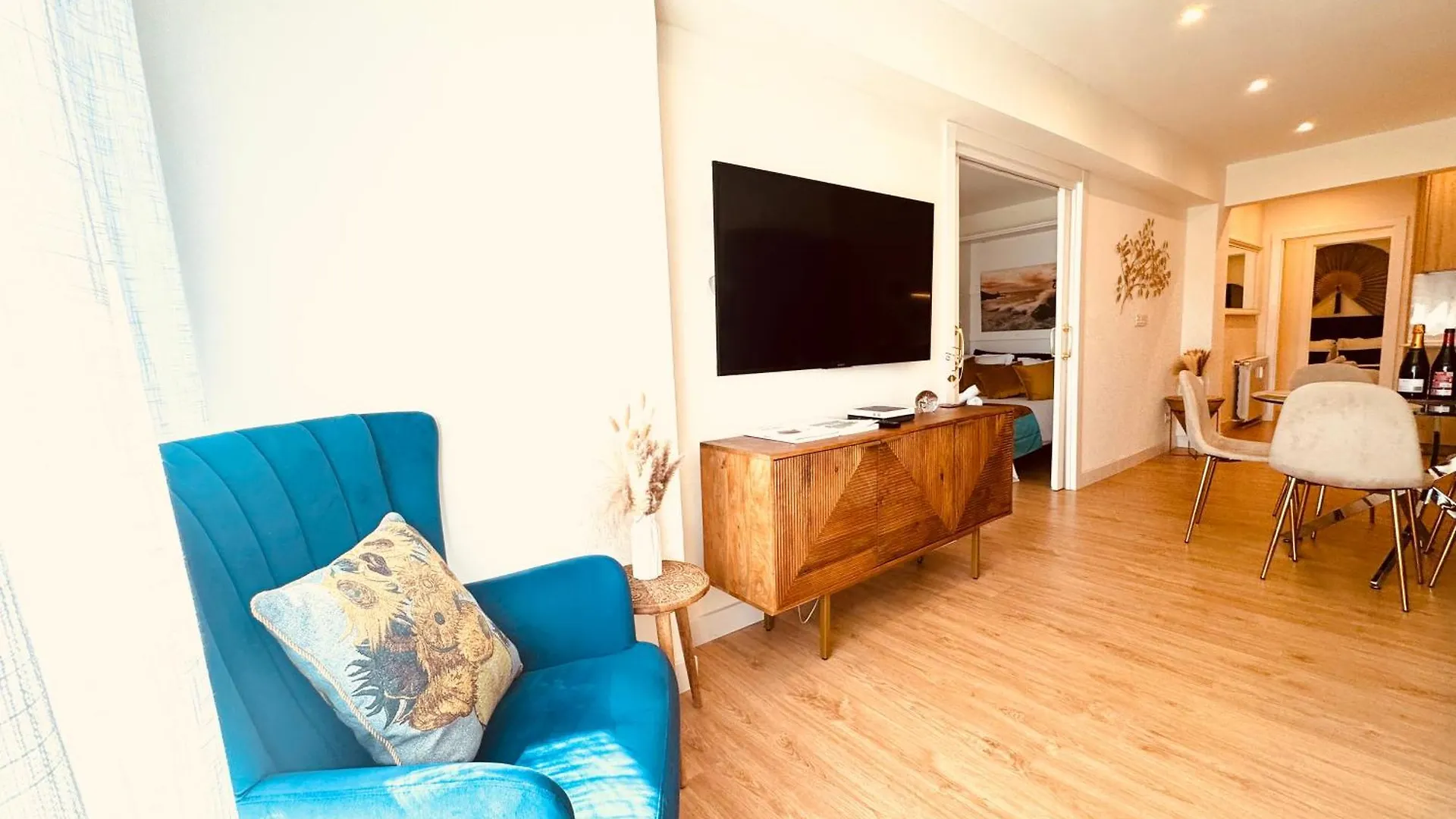 아파트 Bahia Luxurious Apartment, 3 Double Rooms, Free Parking, Terrace, Brand New 산세바스티안 스페인